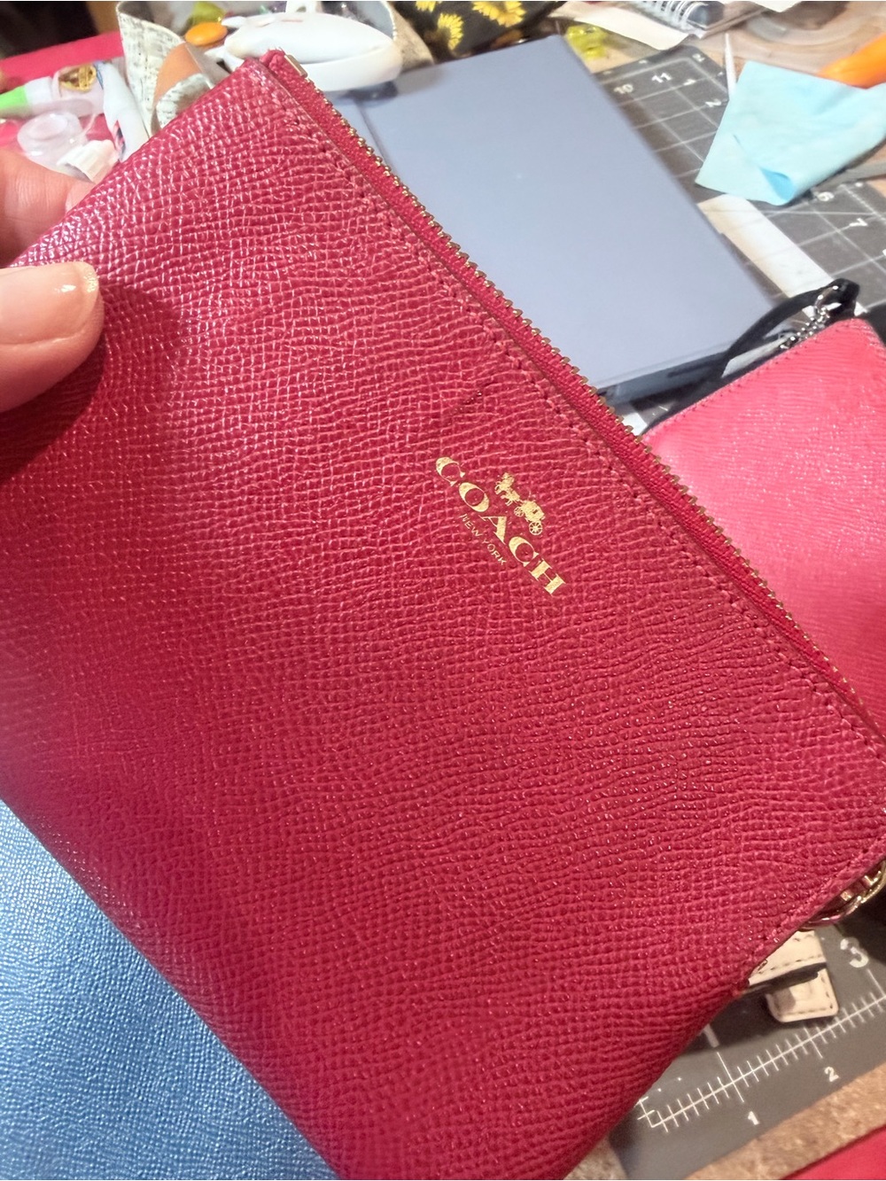 Coach bundle of 8 wallets. Please see pics. 2 are NWT 5 great condition 1 used - Picture 3 of 9